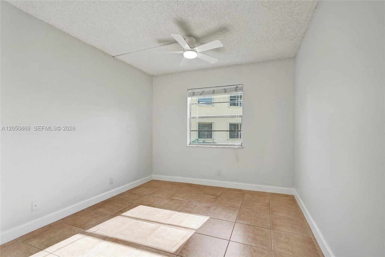 8798 Holly Ct, Unit 101, Tamarac, FL 33321 Photo