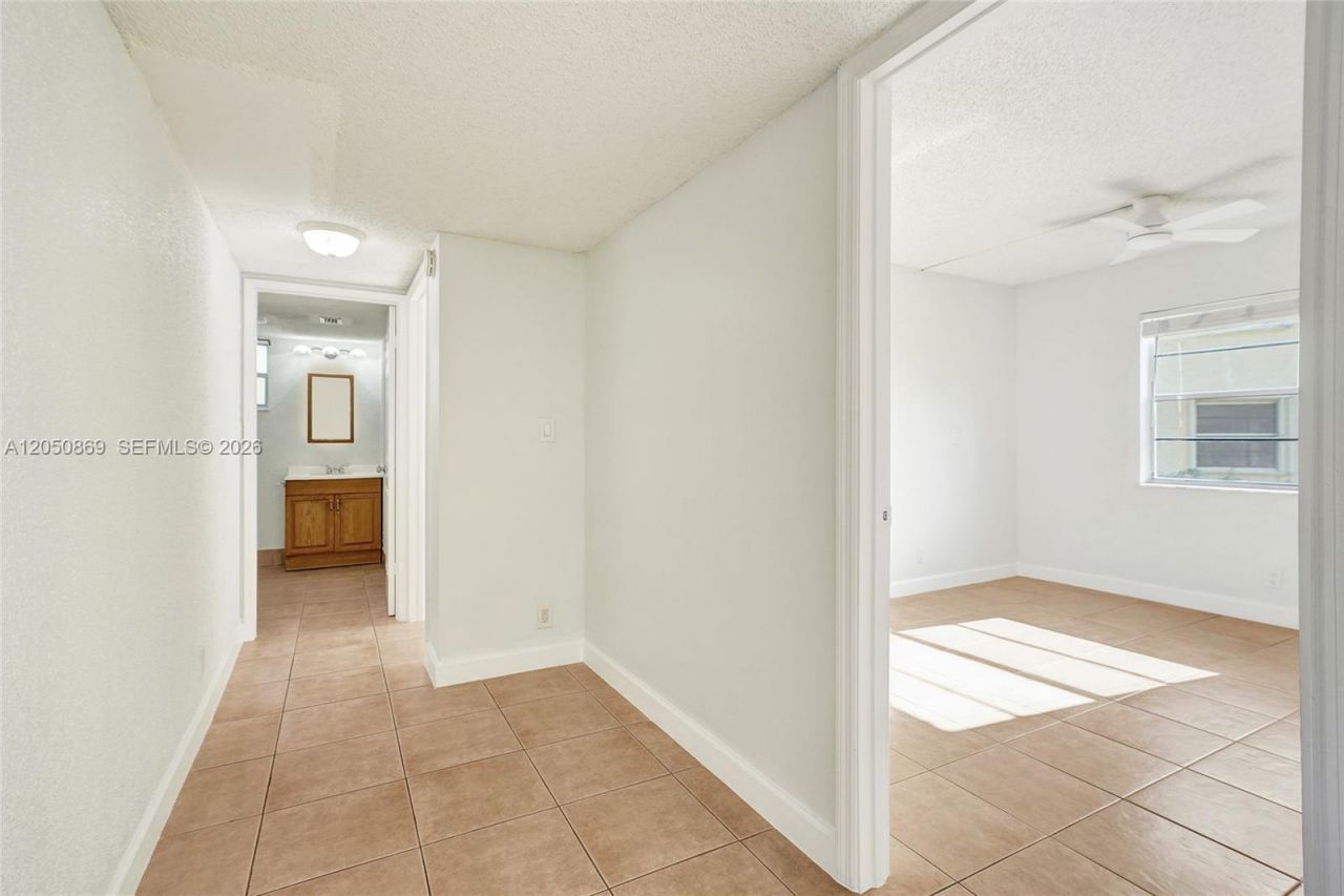 8798 Holly Ct, Unit 101, Tamarac, FL 33321 Photo