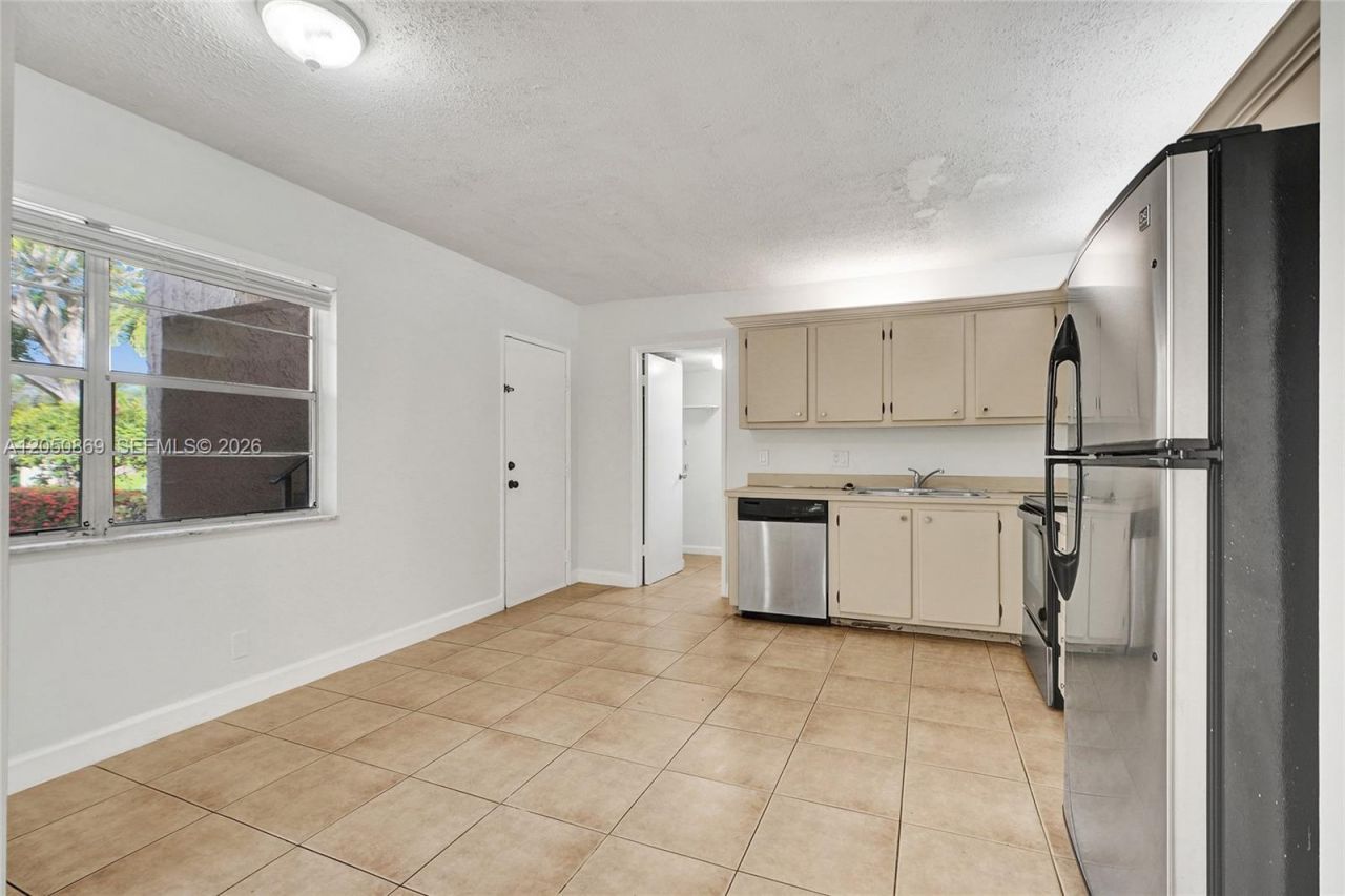 8798 Holly Ct, Unit 101, Tamarac, FL 33321 Photo