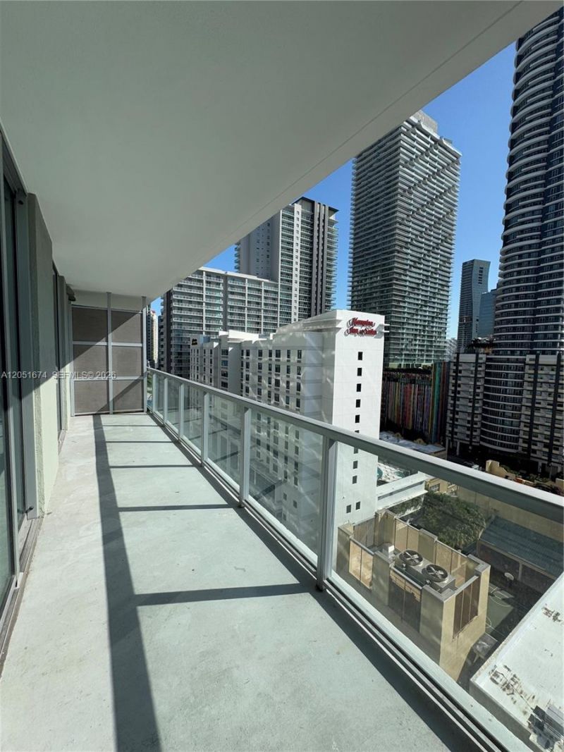 79 SW 12th St , Unit 1702-S, Miami, FL 33130 Photo
