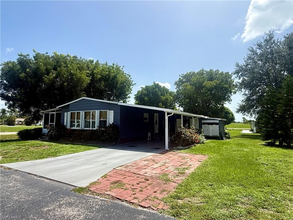 9735 Lake Fairways Blvd, North Fort Myers, FL 33903 Photo