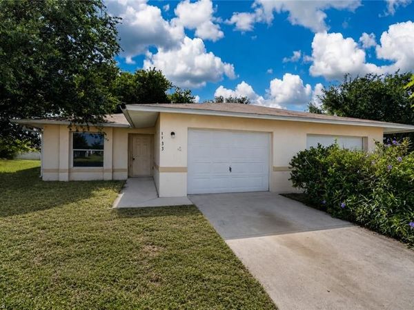 1133/1135 Gordon AVE S, LEHIGH ACRES, FL 33973