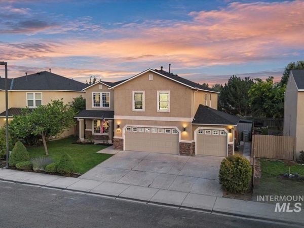 369 E Willowcreek Dr, Middleton, ID 83644