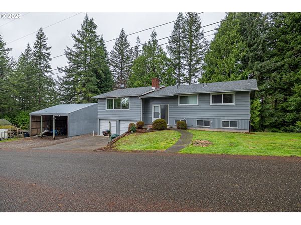 1070 E 15TH ST, Coquille, OR 97423