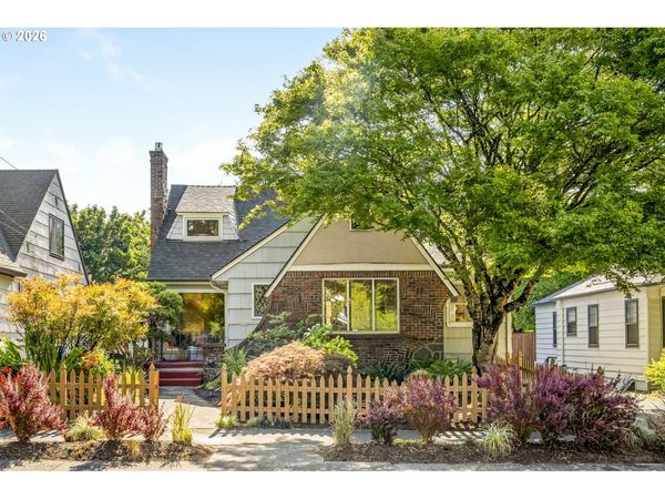 2124 NE 60TH AVE, Portland, OR 97213