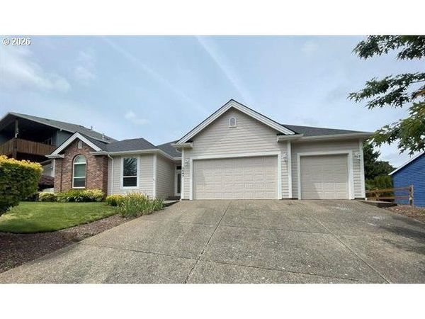 2067 ALEX SE AVE, Salem, OR 97302