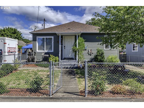 125 SW HARRISON ST, Sheridan, OR 97378
