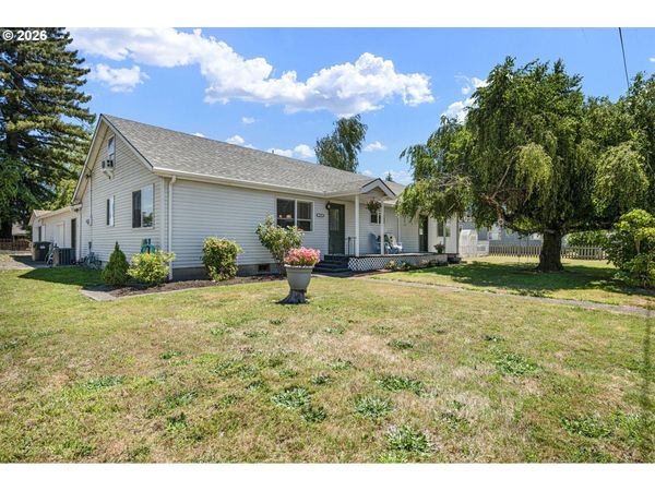 112 E 2ND ST, Halsey, OR 97348