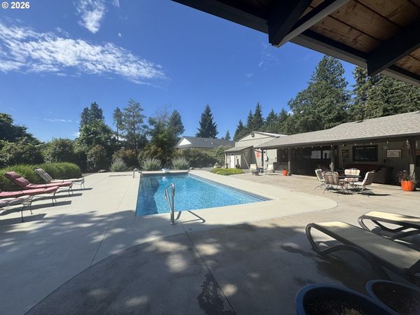 3801 SCHULL DR, Hood River, OR 97031