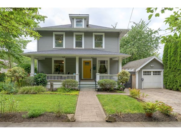 813 SE DAVIS ST, McMinnville, OR 97128