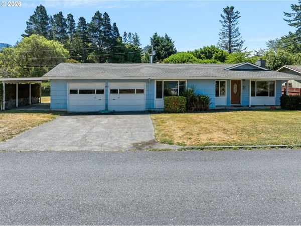 95624 RIVERWAY DR, Gold Beach, OR 97444
