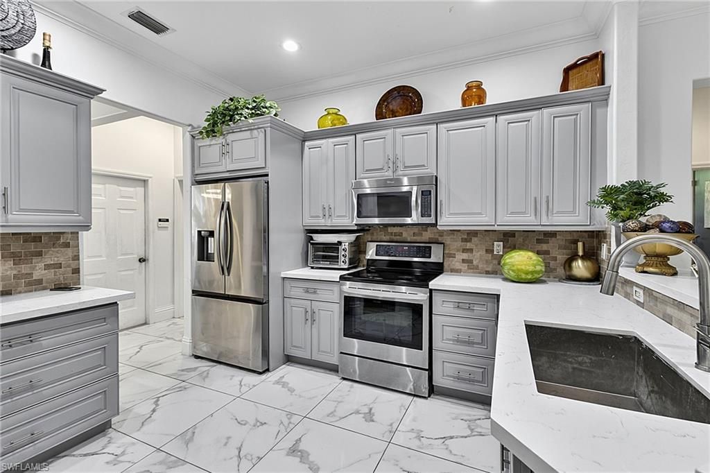 1030 21st St Sw, Naples, FL 34117 Photo