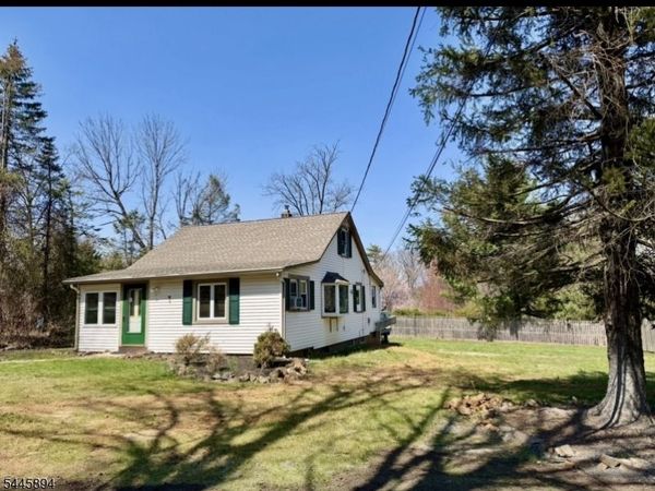815 Miller Ln, Bridgewater, NJ 08836