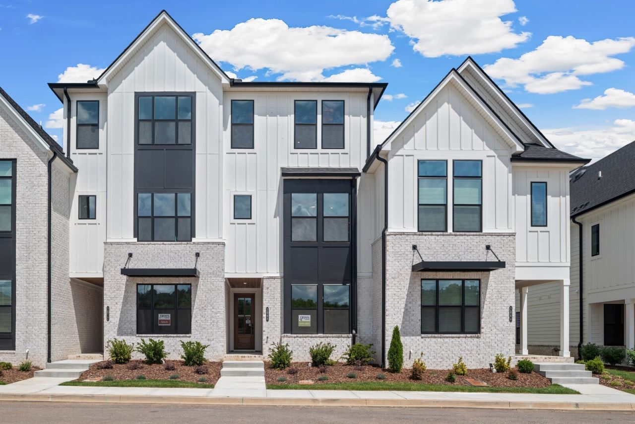 2068 Conductor Ln, Thompsons Station, TN 37179 Main Photo