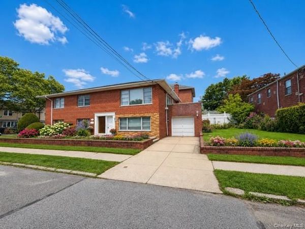 2539 Woodhull Avenue, Bronx, NY 10469