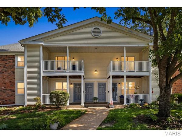 9158 Robin Court , St Louis, MO 63144