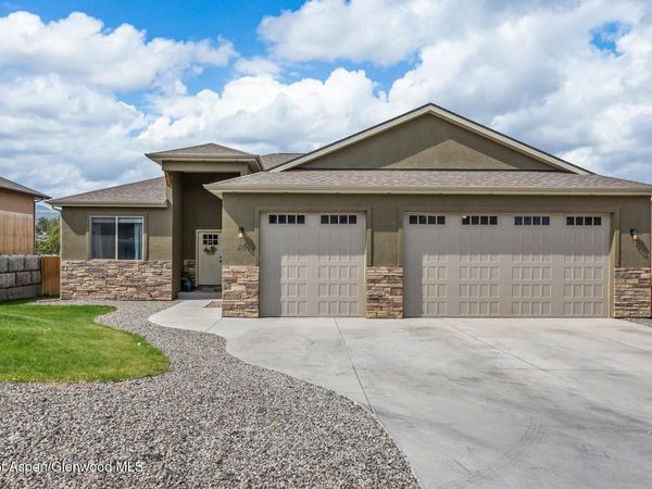 40 Eagle Ridge Drive, Parachute, CO 81635