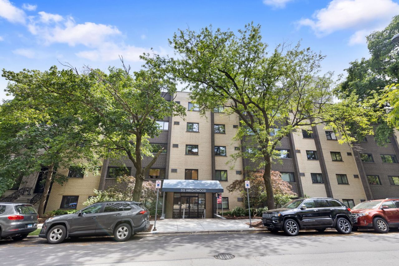 515 W Wrightwood Avenue , Unit 210, Chicago, IL 60614 Main Photo
