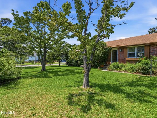 408 S Fifth Street, Swansboro, NC 28584