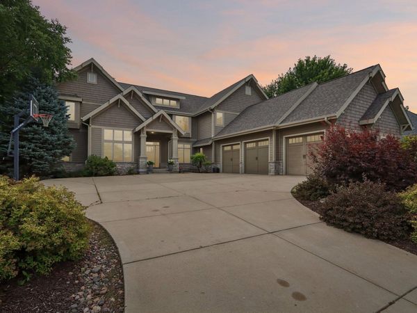 9913 Shadow Ridge Trail, Middleton, WI 53562