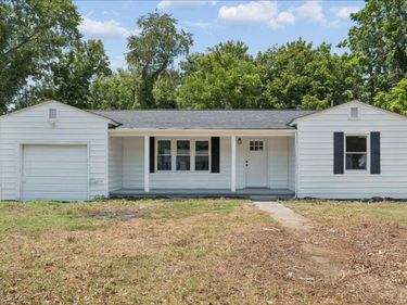 1439 Chestnut Avenue, Buena Vista, VA 24416