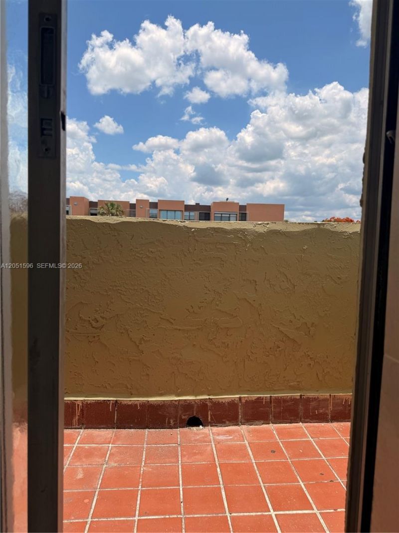 9390 W Flagler St, Unit 225C, Miami, FL 33174 Photo