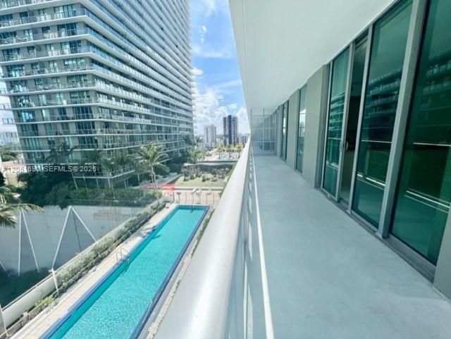 1111 SW 1st Ave , Unit 1219, Miami, FL 33130 Photo
