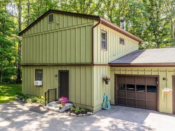 26 Pleasant Street, Unit 25, Lebanon, NH 03784