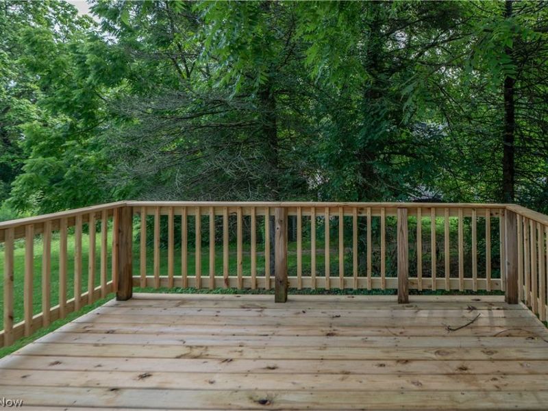 785 Chenoweth Extension, Akron, OH 44319 Photo 12