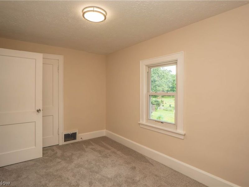 785 Chenoweth Extension, Akron, OH 44319 Photo 24
