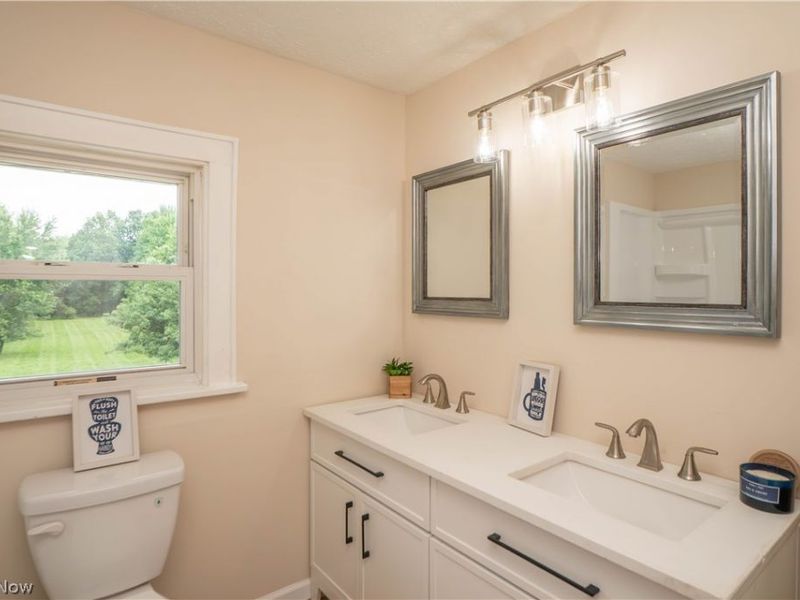 785 Chenoweth Extension, Akron, OH 44319 Photo 26