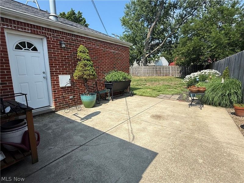 734 Hemlock Drive, Euclid, OH 44132 Photo 20
