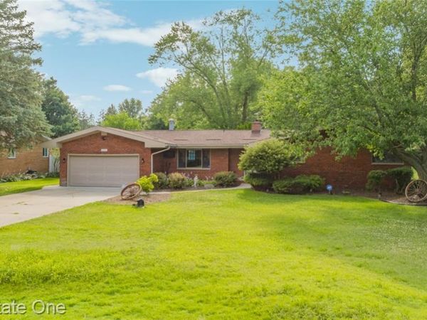 2810 Walbridge Road , Rochester Hills, MI 48307