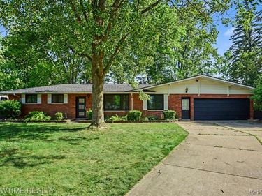 3699 Mark Road, Waterford Twp, MI 48328