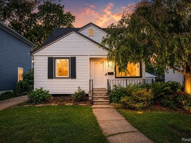 807 Vermont Avenue, Royal Oak, MI 48067