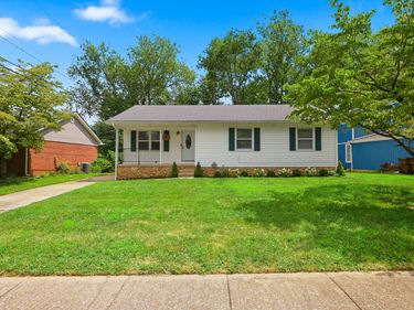 1137 Wood Ridge Road, Lexington, KY 40514