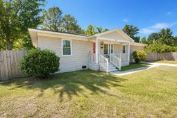 134 Wells Circle photo 4