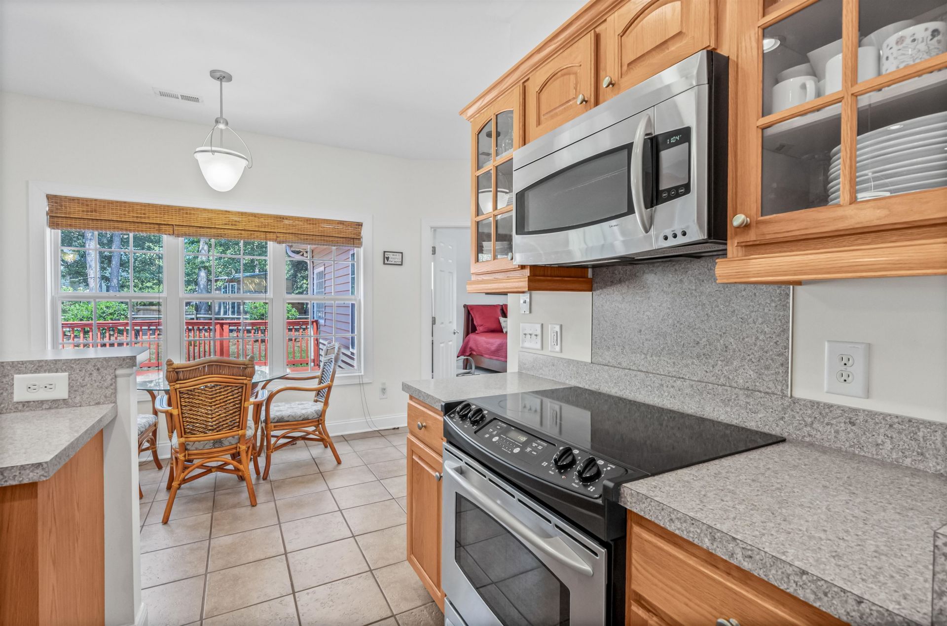 300 Russell Dr. Photo 28