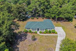 300 Russell Dr. photo 4