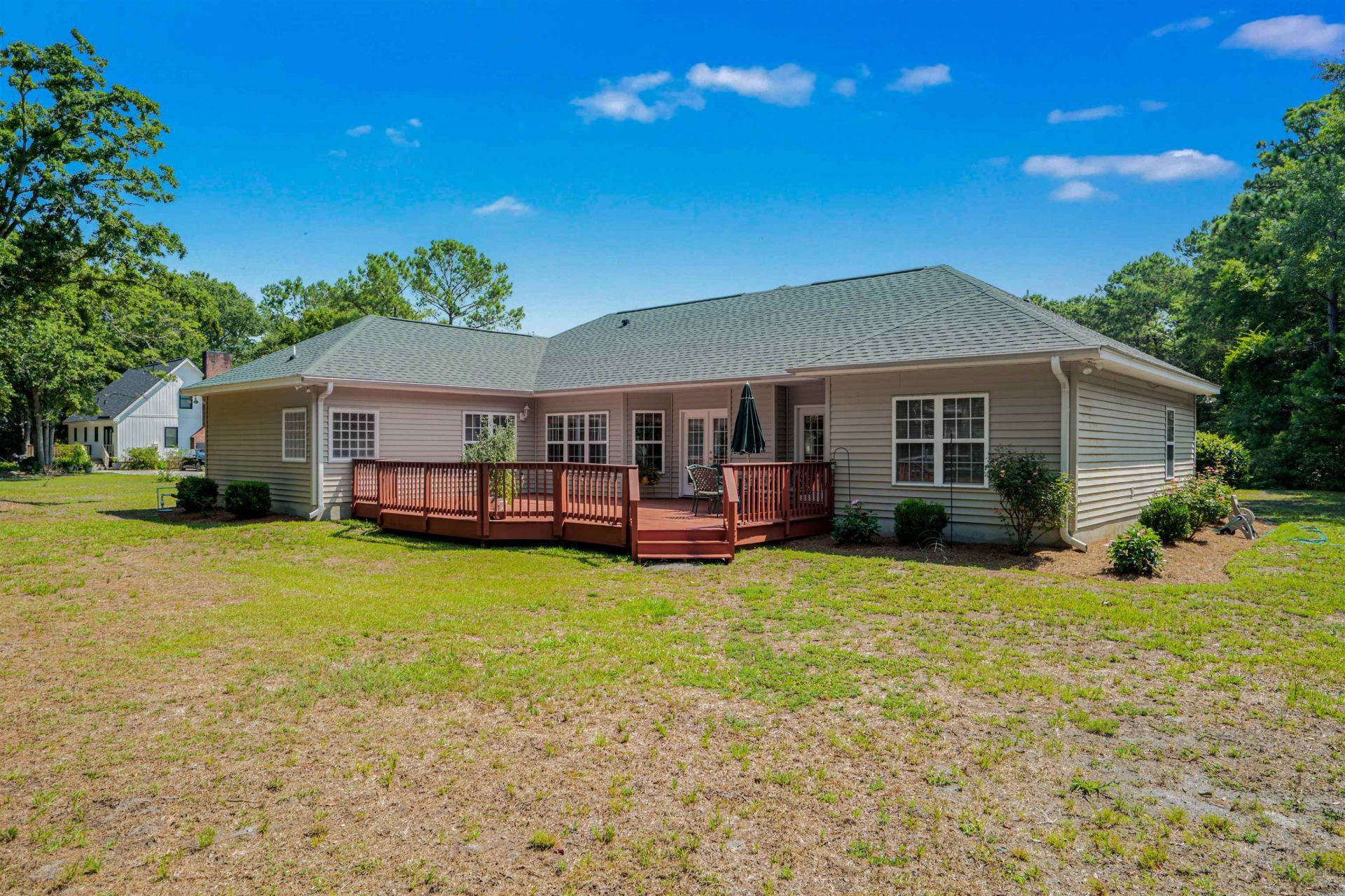 300 Russell Dr. Photo 35