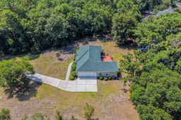 300 Russell Dr. photo 4