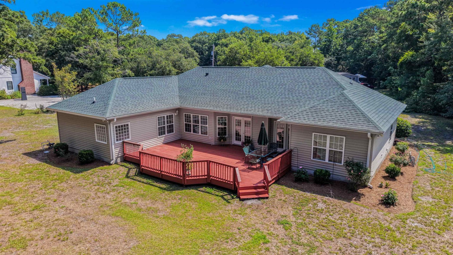 300 Russell Dr. Photo 6