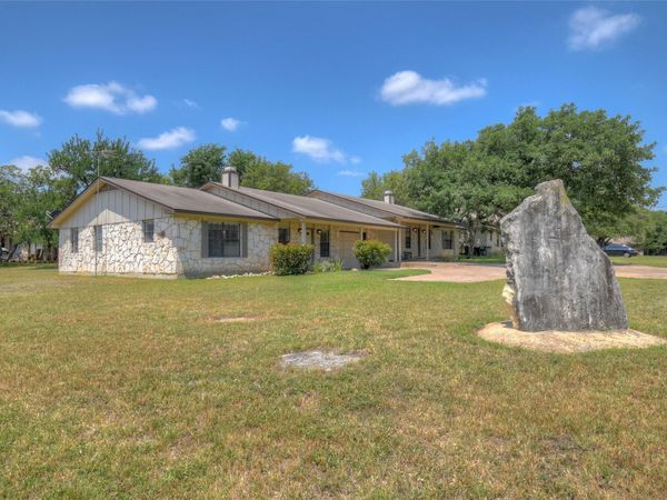 3800 Foust TRL, Unit B, Georgetown, TX 78628