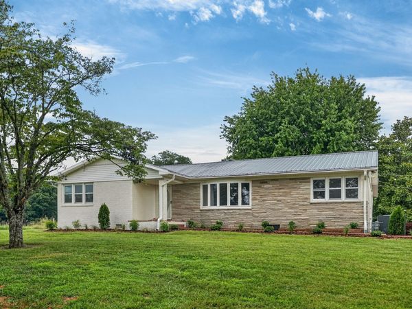 1260 Coconut Ridge Rd , Smithville, TN 37166