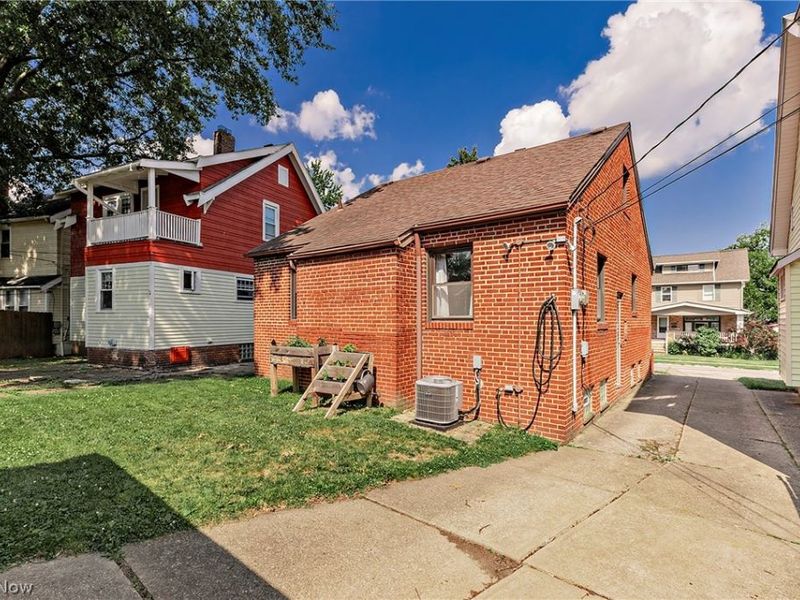 3561 Granton Avenue, Cleveland, OH 44111 Photo 37