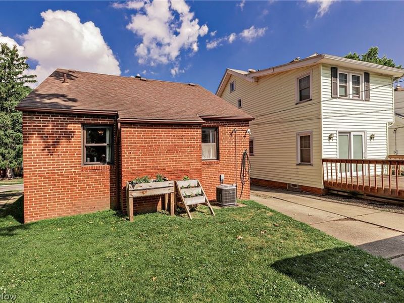 3561 Granton Avenue, Cleveland, OH 44111 Photo 38
