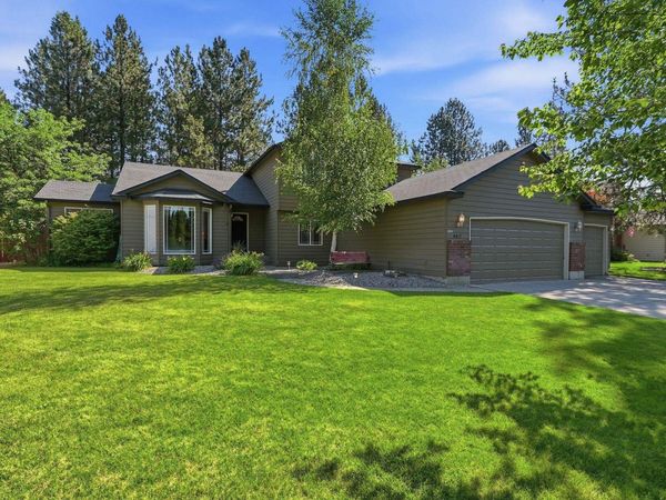 4417 E Woodglen Rd, Mead, WA 99021