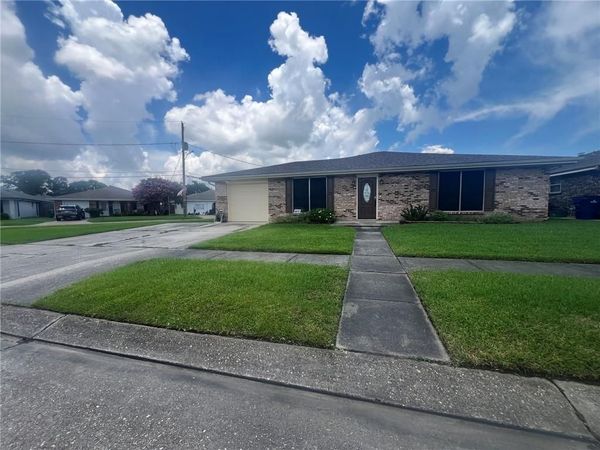 1700 WOODROW Avenue , Metairie, LA 70001