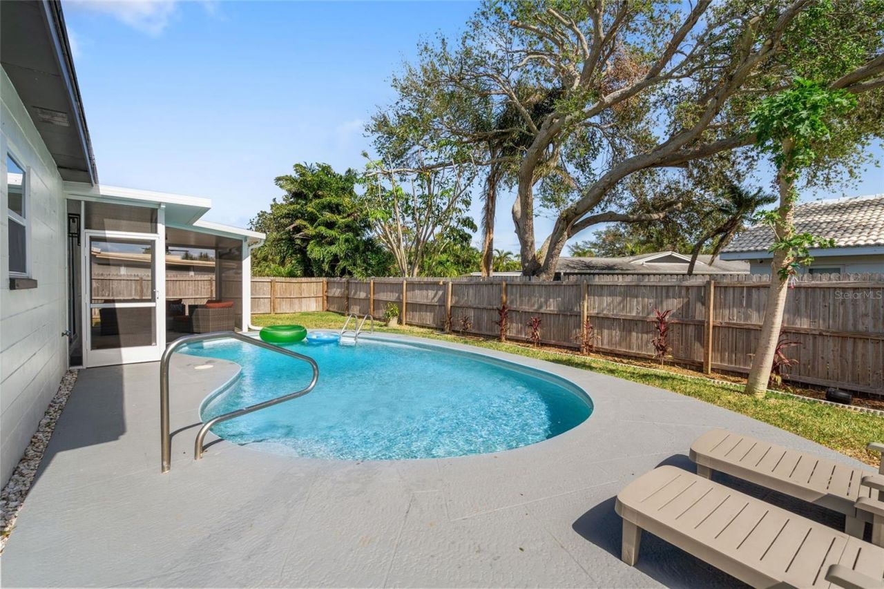 13113 Ridge Road , Largo, FL 33778 Photo