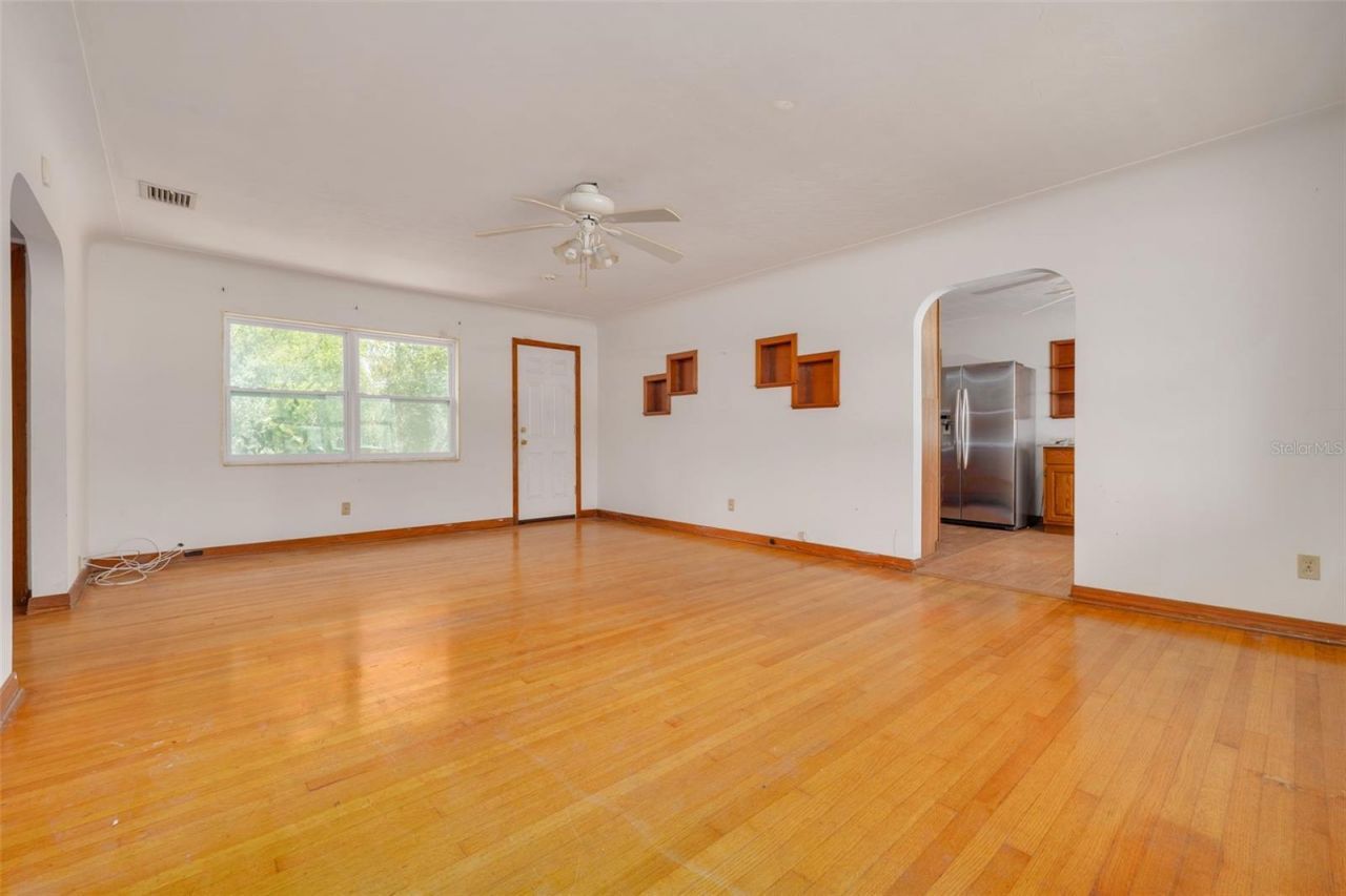 869 53rd Avenue S, Saint Petersburg, FL 33705 Photo